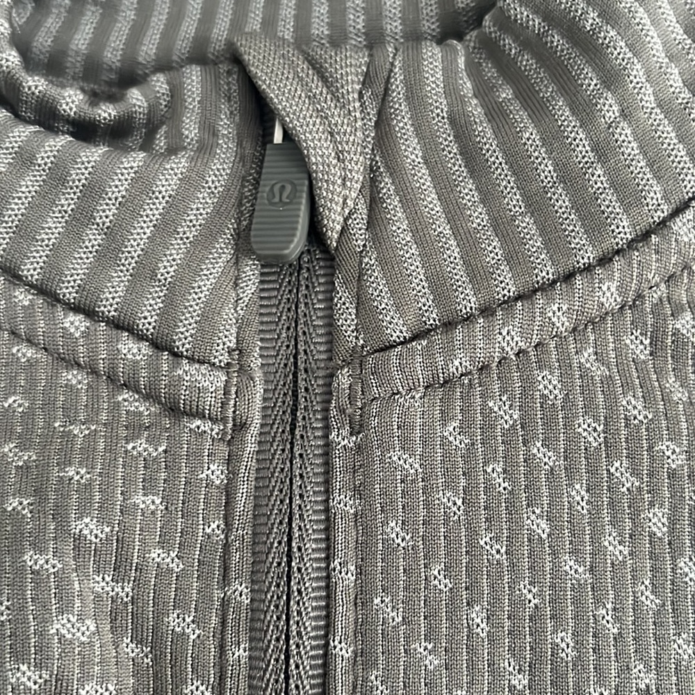 Lululemon jacket - Picture 2 of 4